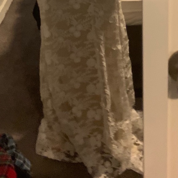 Embroidered Lace Long Sleeve Maxi Dress - Picture 8 of 8